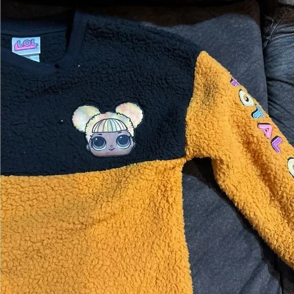 L.O.L. Surprise! Fuzzy Sweater girl medium size, LOL Pullover Knit, Long Sleeve - Picture 2 of 5